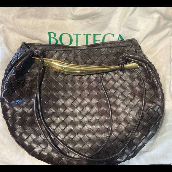 Bottega Veneta Handbags - Women’s Bottega Veneta Brown Leather Bag